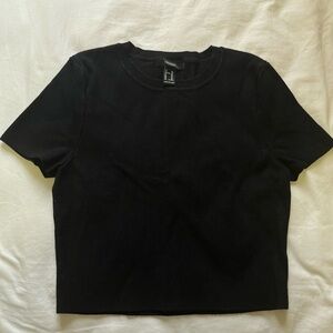 Forever 21 Black Fitted Crewneck Crop Tee